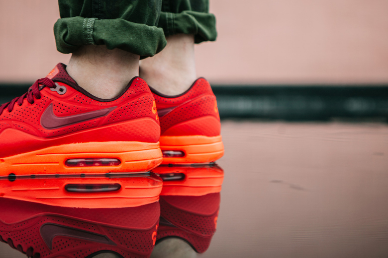 nike-air-max-1-ultra-moire-university-red-6