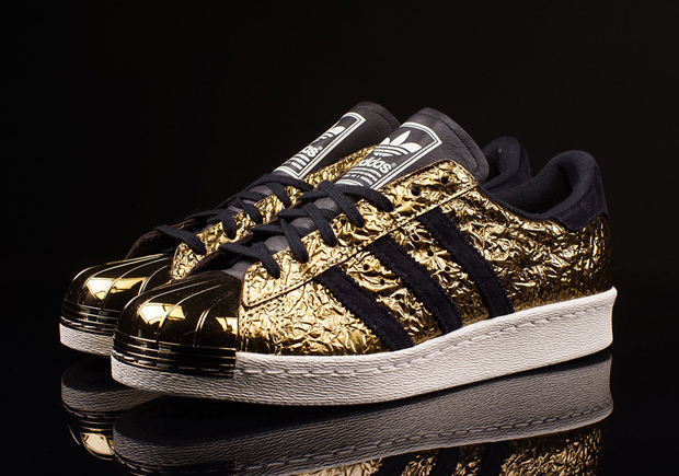 adidas-superstar-80s-metal-toe-gold-foil-01