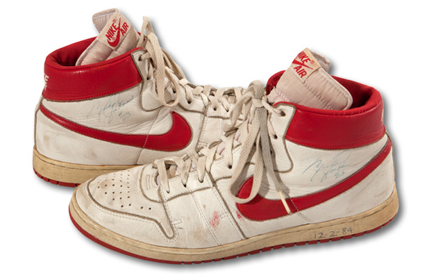 MJ’s Game Worn Signed Nike Air Ship to Be Auctioned