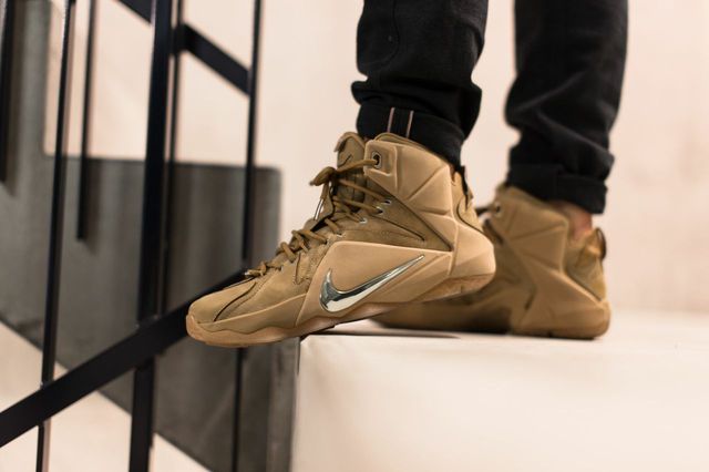 nike-lebron-12-wheat_04_result