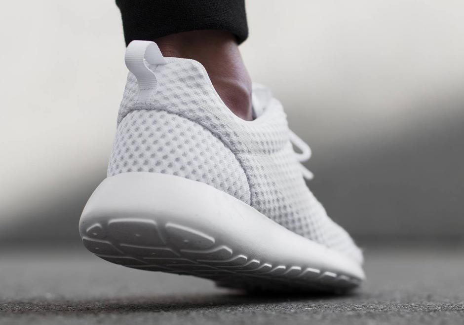 nike-roshe-run-breeze-white-wolf-grey-3