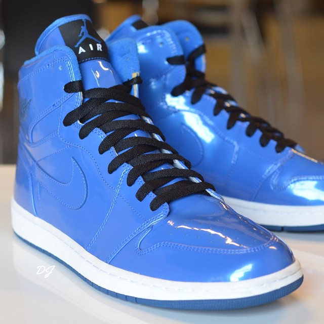 Air Jordan 1 High “Royal Blue Patent”