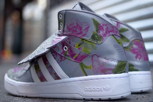 Jeremy-Scott-adidas-JS-Wings-Reflective-Floral-4_result