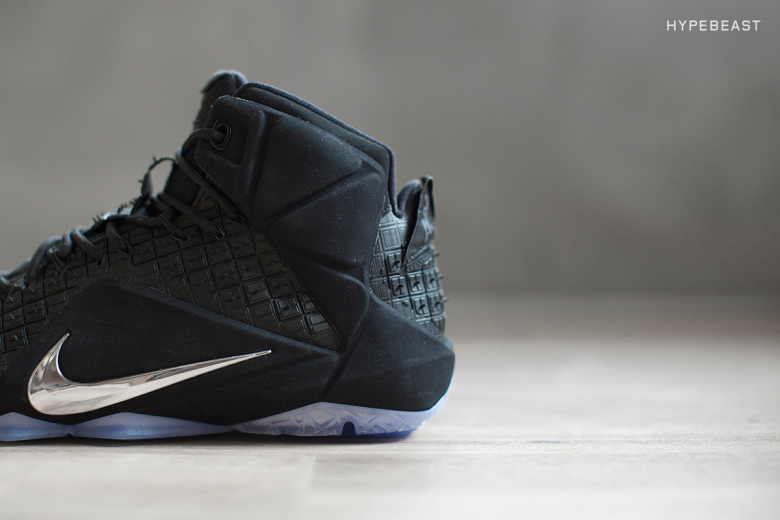 a-closer-look-at-the-nike-lebron-12-ext-rubber-city-7
