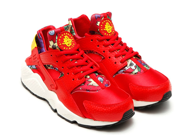 floral-huaraches-arriving-spring-071