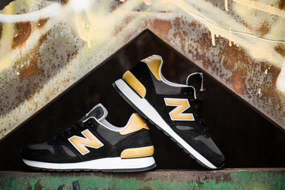 new balance-60-black-gold_04