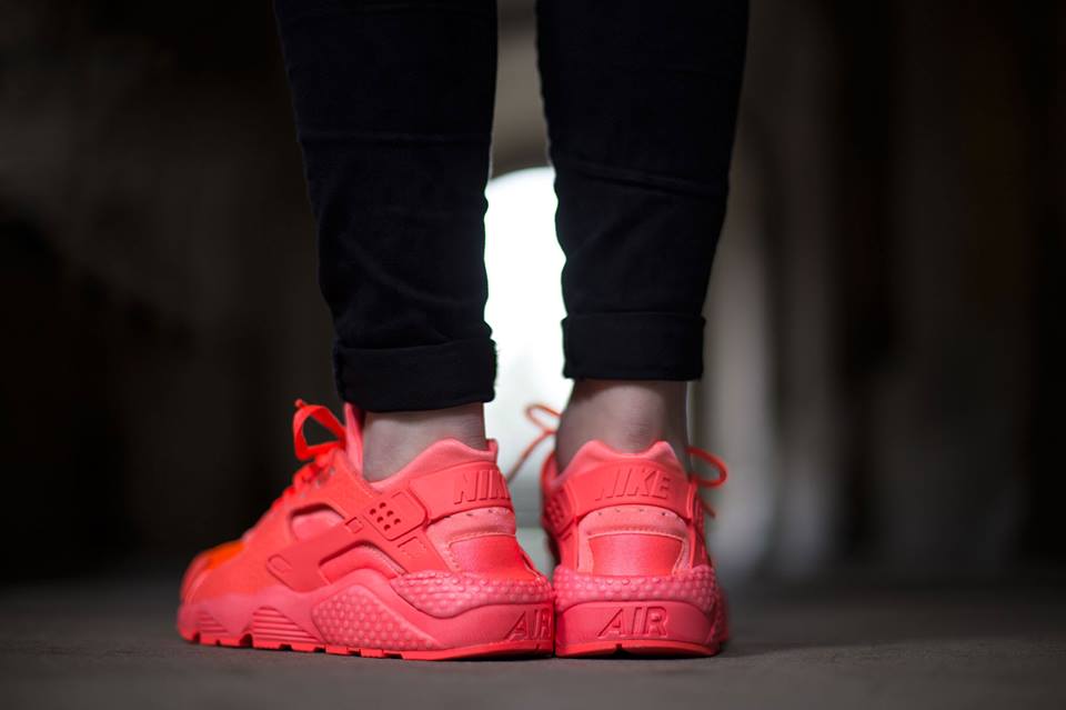 nike-air-huarache-hot-lava-3