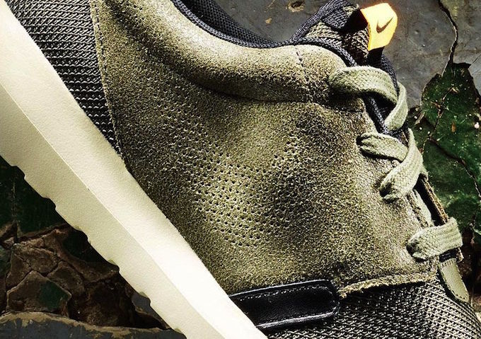 Nike Roshe Run NM FB “Khaki”