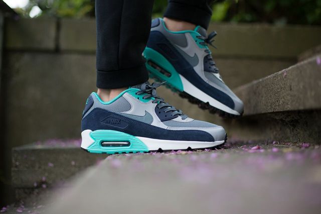 nike-air-max-90-blue-graphite_04