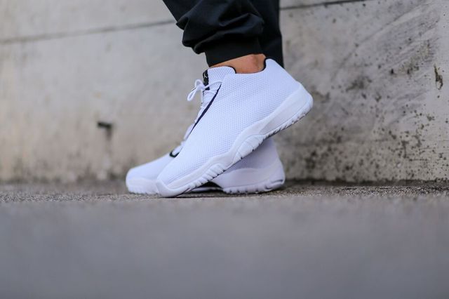 jordan-future-low-white_02