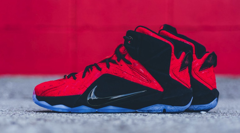 nike-lebron-xii-ext-red-paisley-1