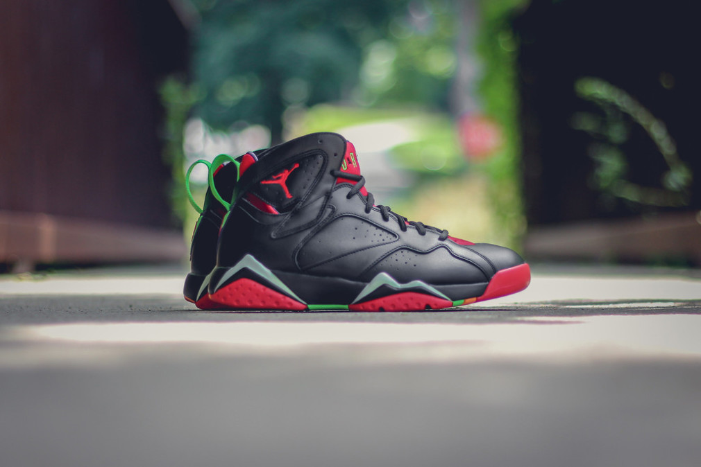 304775-029-304775-029-air-jordan-7-retro-marvin-the-martian-1-1010x674