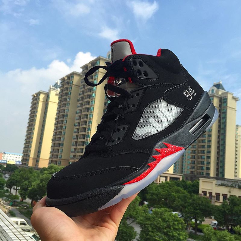 Air Jordan 5 x Supreme “Black”