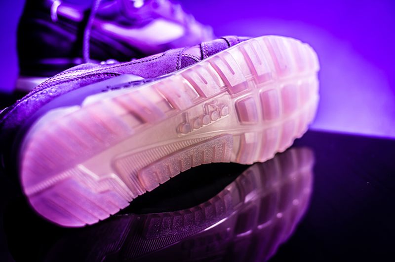 packer-shoes-reebok-diadora-raekwon-purple-tape-10_result