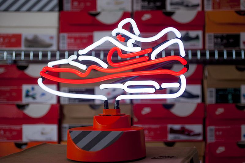 The Air Max 1 is now a Neon Lamp