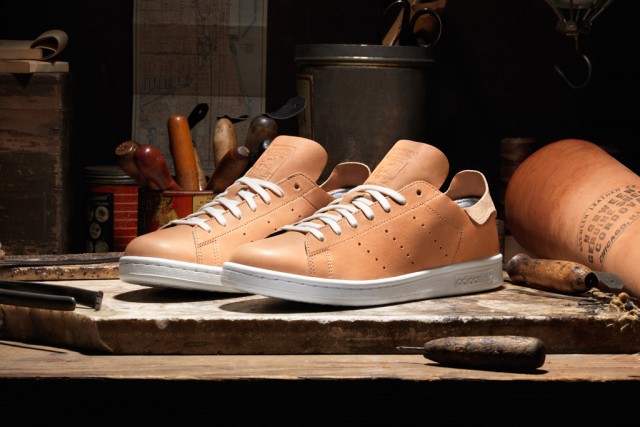 adidas_horween_stansmith_pair