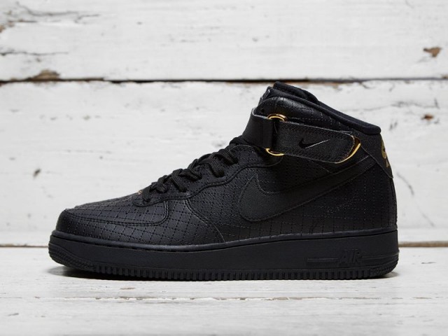 Nike Air Force 1 Mid “LV8”