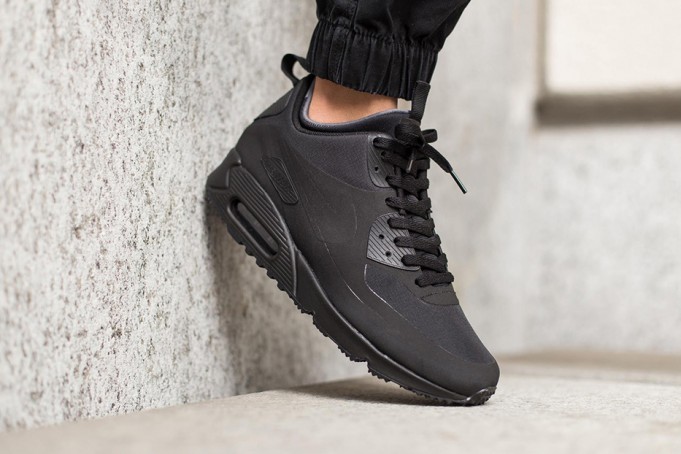 Nike Air Max 90 Mid Winter “Black”