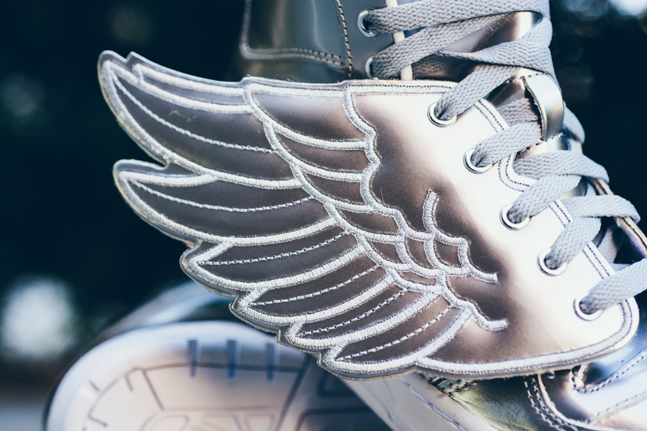 adidas-jeremy-scott-wings-silver-1