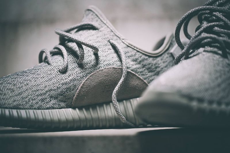 adidas-yeezy-boost-moonrock_05