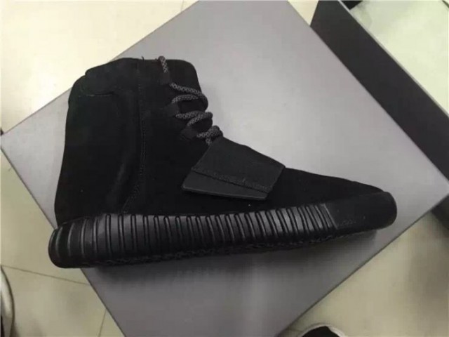 Ibn Jasper claims “Black” Yeezy Boosts 750 Aren’t Real