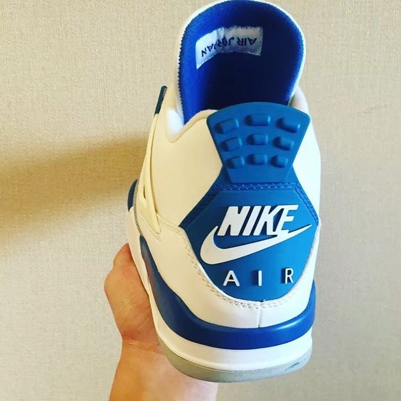 air-jordan-4-military-blue