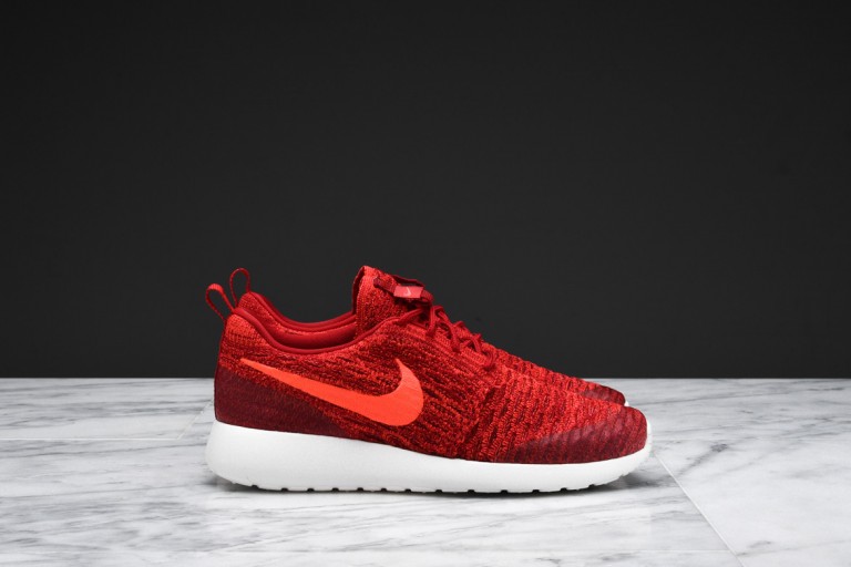 nike-roshe-run-flyknit