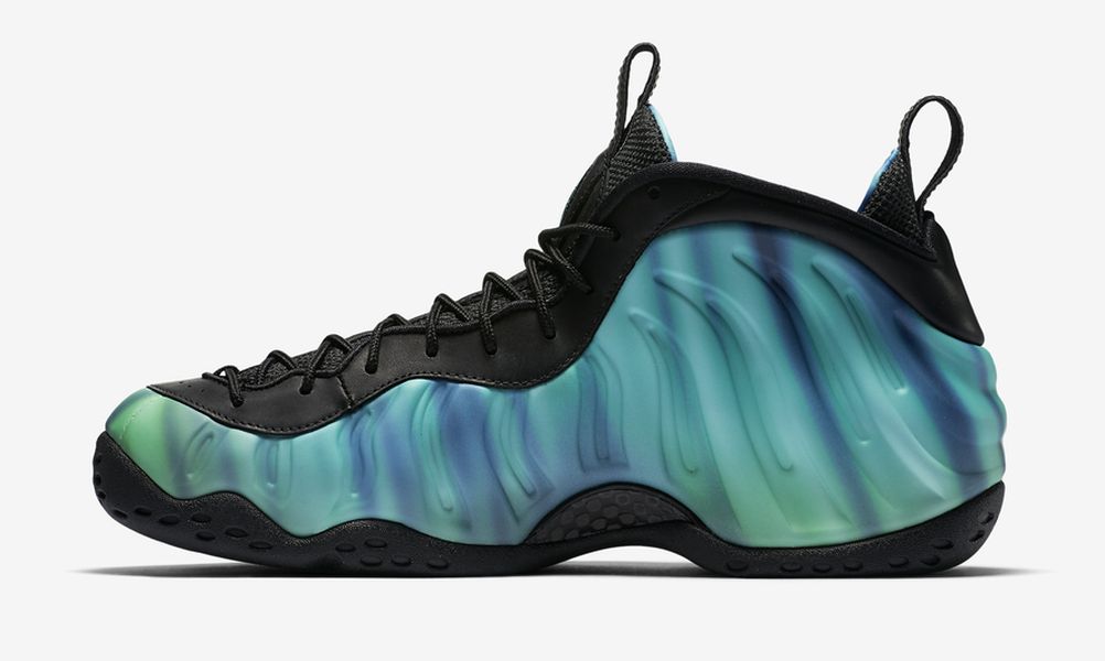 northern-lights-all-star-nike-foamposite-one