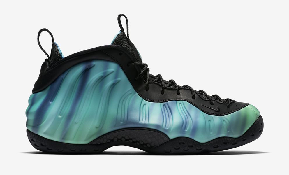 northern-lights-all-star-nike-foamposite-one_09