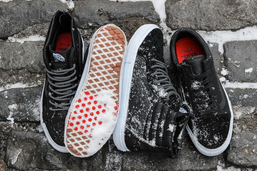 vans x raised by wolves x off the hook pack_06