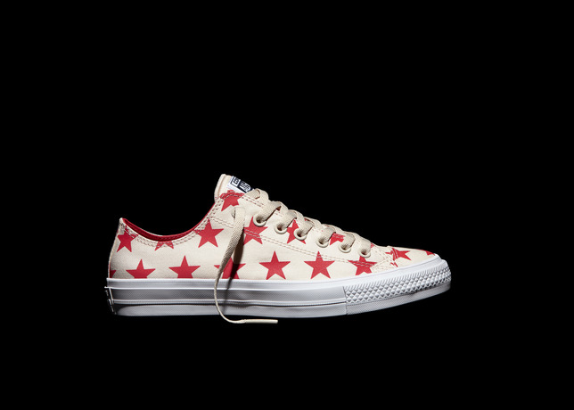 Converse_Chuck_Taylor_All_Star_II_Reflective_Stars_-_Red_Pair_large
