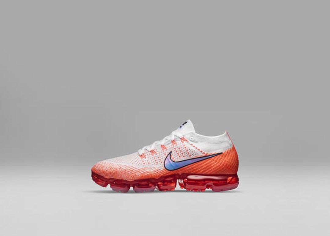 Nike_Air_VaporMax_Profile_Orange_54047