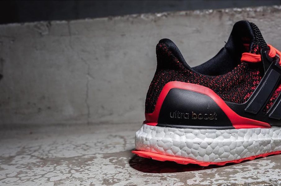 adidas-ultra-boost-infrared-red-black_03