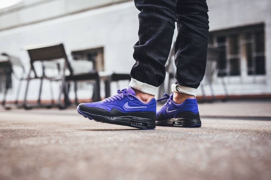 nike-air-max-1-ultra-moire-violet_02