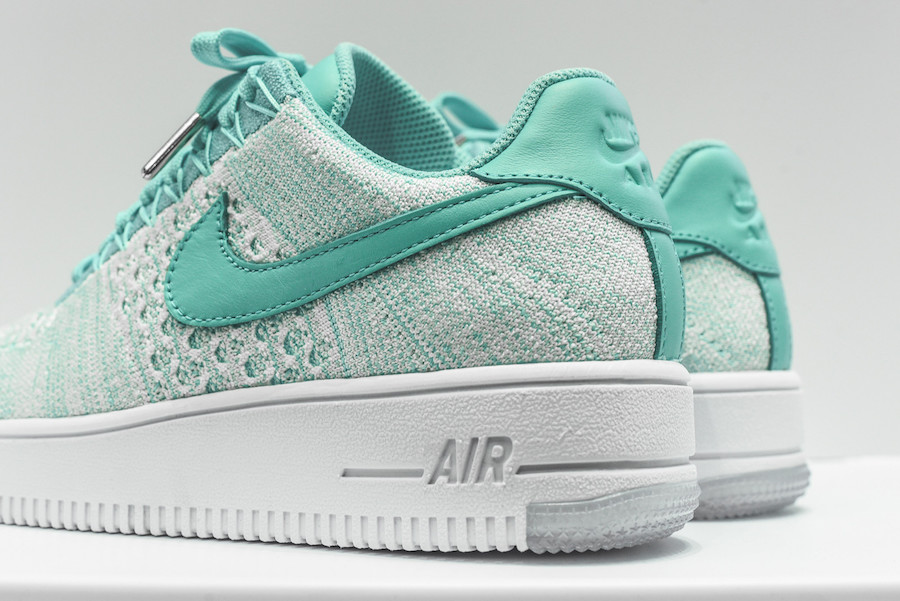 nike-flyknit-air-force-1-low-emerald-3