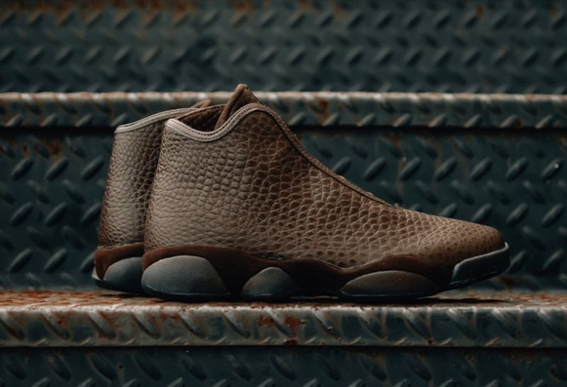 Jordan-Horizon-Premium-Brown-Croc-Available-768x526