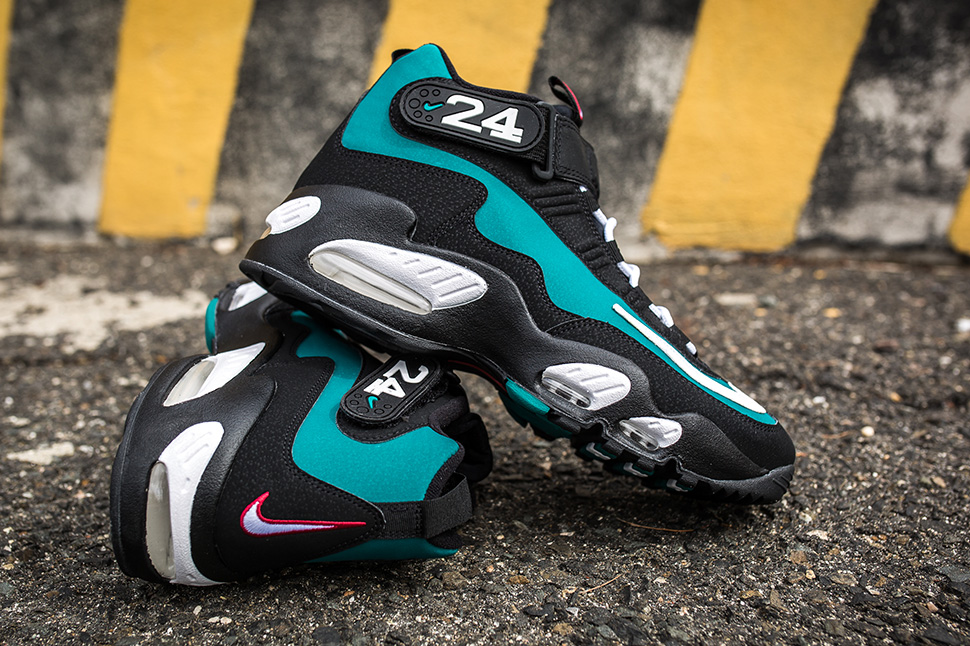 nike-air-max-griffey-fresh-water_03