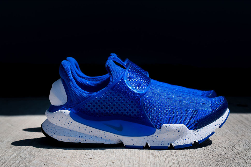 Nike-Sock-Dart-SE-Racer-Blue-6