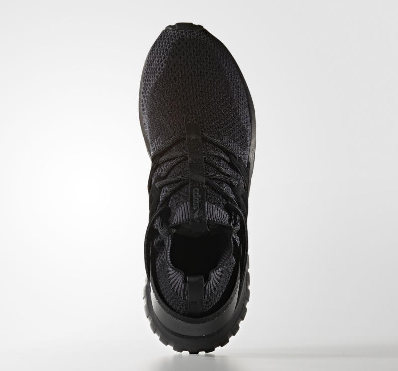 triple-black-adidas-tubular-nova-primeknit-04_o8tr5b