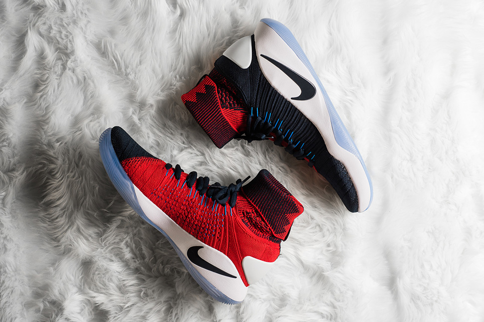 Nike-Hyperdunk-2016-Flyknit-Dark-Obsidian-Dark-Obsidian-Bright-Crimson-6