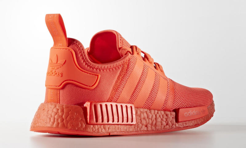 adidas-nmd-triple-red-05_ob1mb4