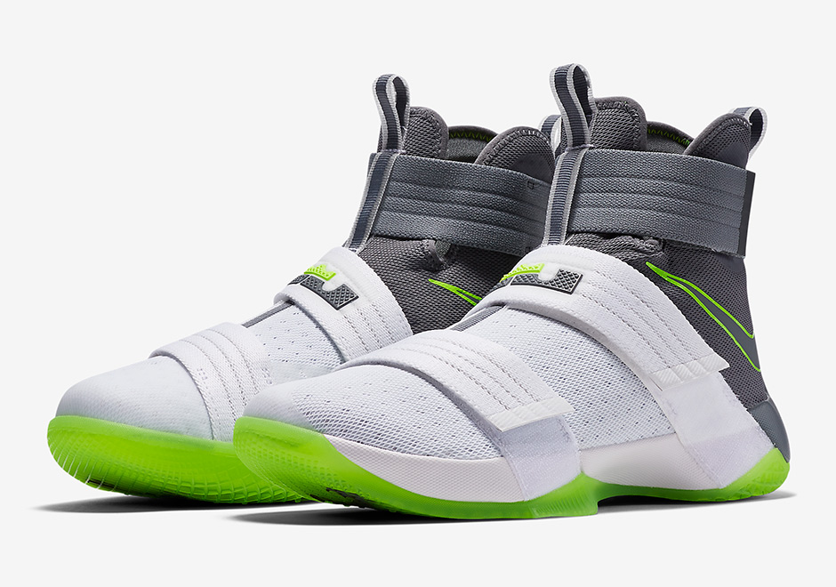 nike-lebron-soldier-10-dunkman-release-details-01