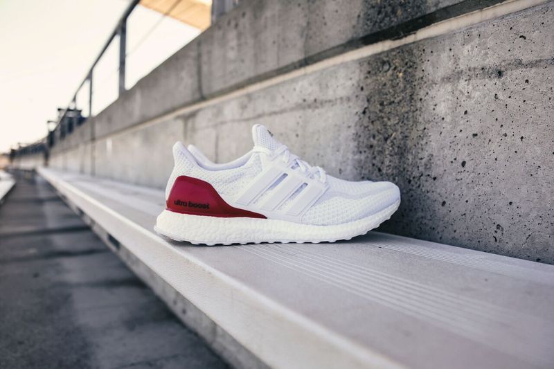 adidas-college-ultra-boosts_05