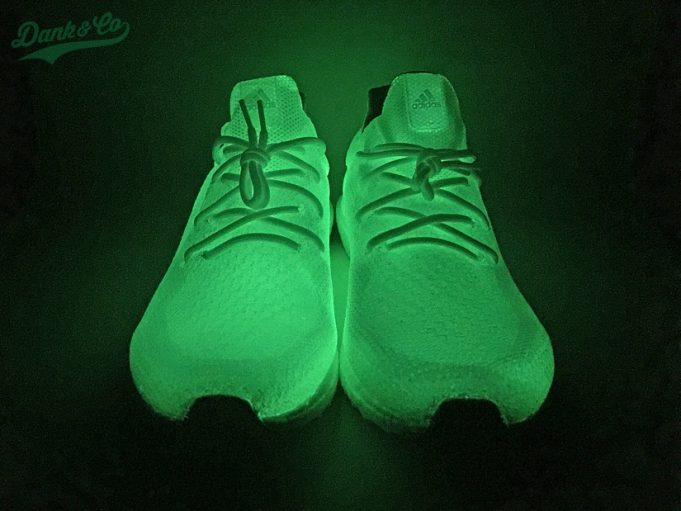 adidas-ultra-boost-uncaged-glow-in-the-dark-custom-5-681x511