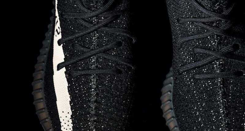 adidas-yeezy-boost-350-v2-black-white_03