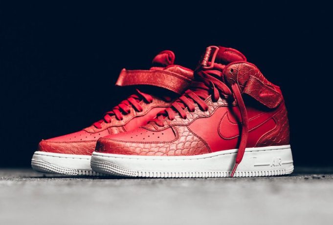 nike-air-force-1-mid-red-python-681x460