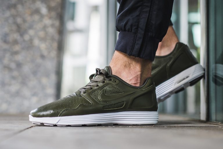 Nike Lunar Flow Laser Premium “Cargo Khaki”