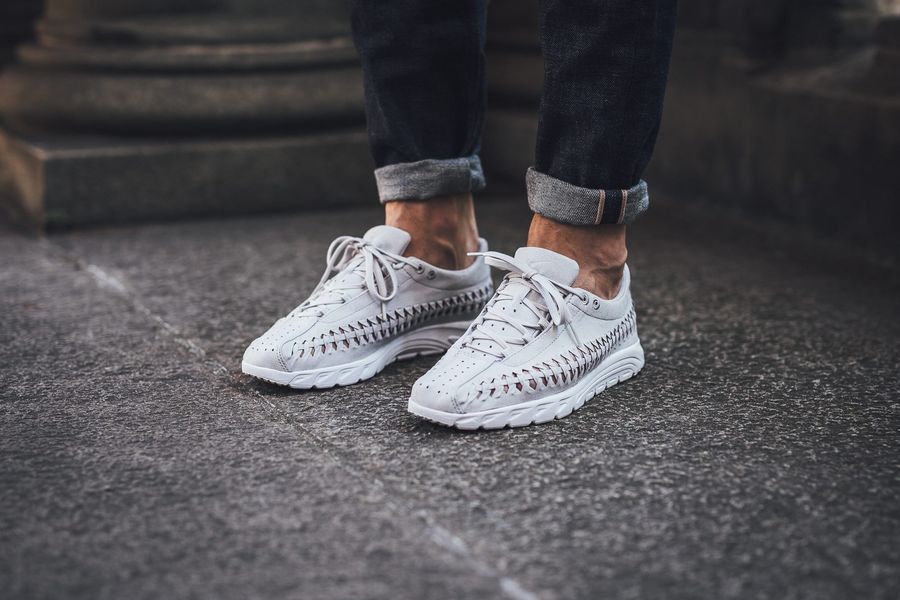 nike-mayfly-woven-neutral-grey_02