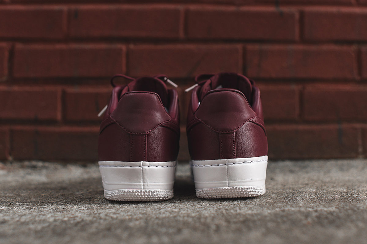 nikelab-air-force-1-low-night-maroon_02