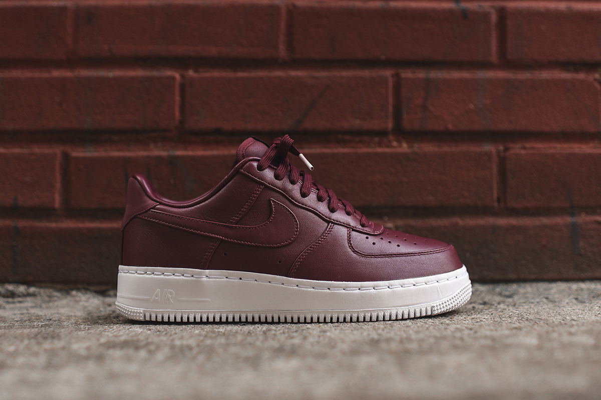 nikelab-air-force-1-low-night-maroon_05